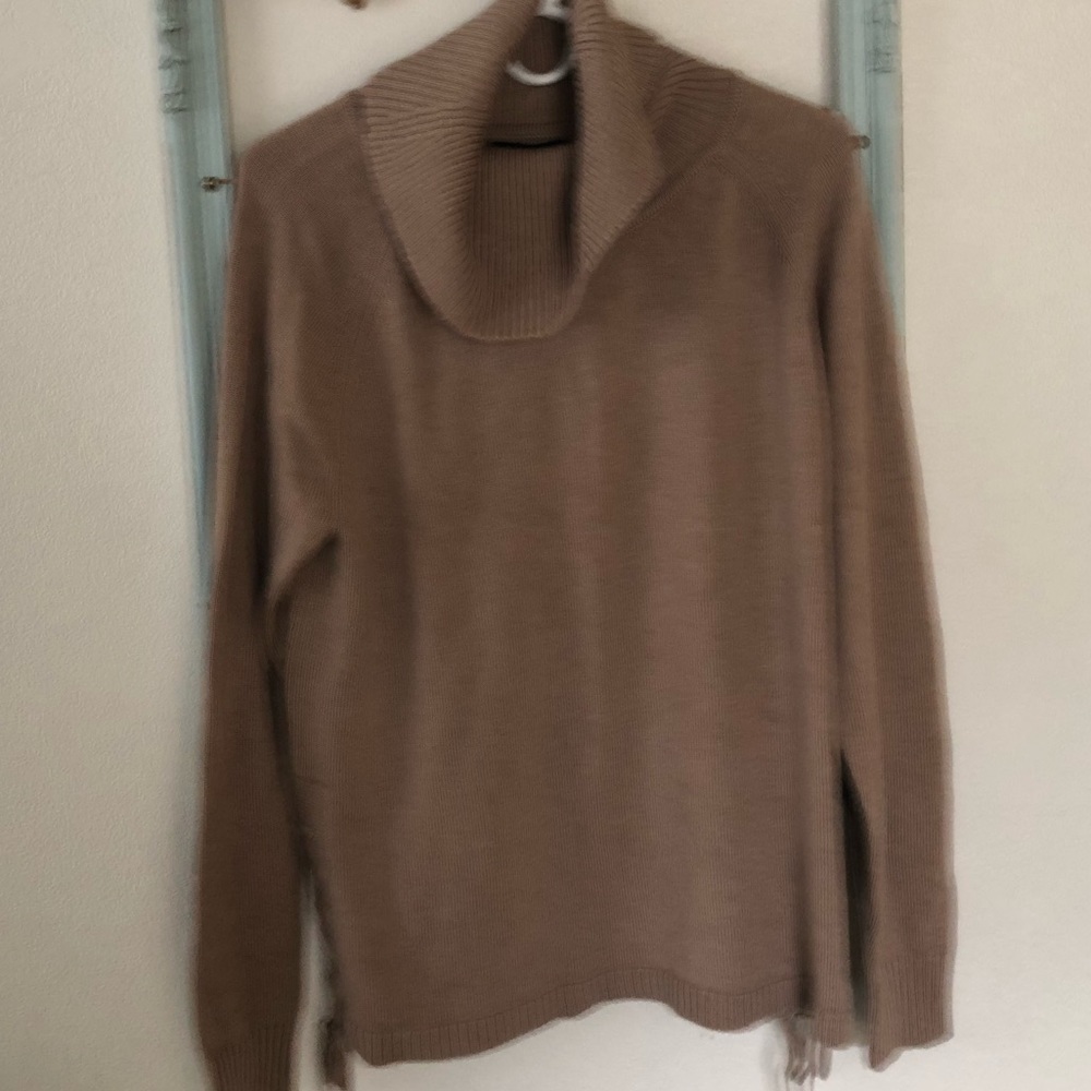 Women’s sweater